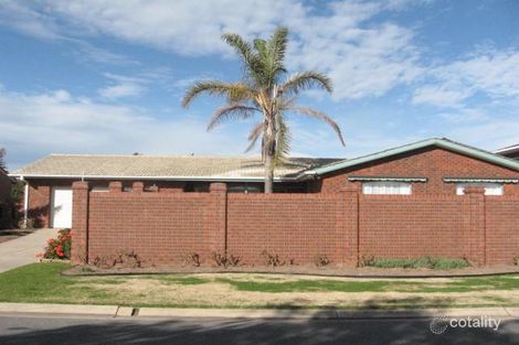 17 Sims Cres, West Lakes, SA 5021