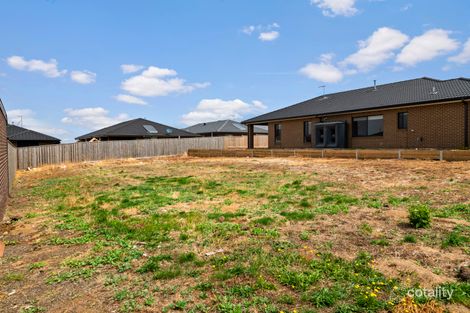 43 Berry Saltbush Dr, Wallan, VIC 3756