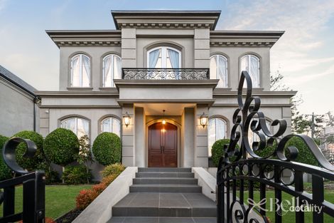 24 Winmalee Rd, Balwyn, VIC 3103