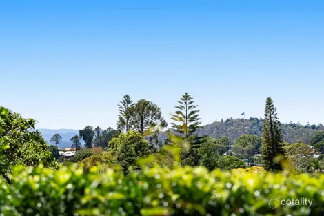 Property photo of 7 Owen Street Mount Lofty QLD 4350