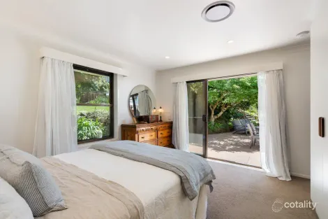 Property photo of 7 Owen Street Mount Lofty QLD 4350