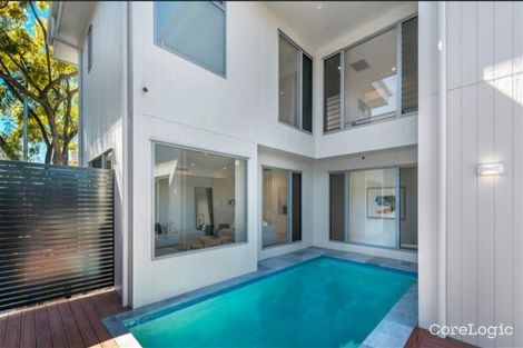 Property photo of 32 King Arthur Terrace Tennyson QLD 4105