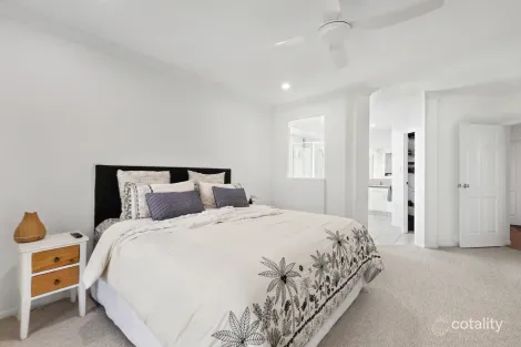 Property photo of 18 Portside Place Shoal Point QLD 4750