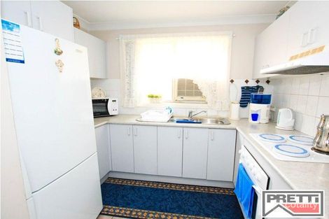 Property photo of 14/11-15 Greenfield Road Greenfield Park NSW 2176