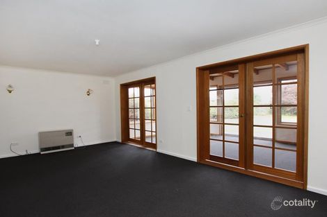 Property photo of 40 Loyola Road Werribee VIC 3030