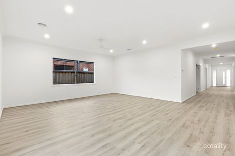 Property photo of 4 Amiable Parade Armstrong Creek VIC 3217