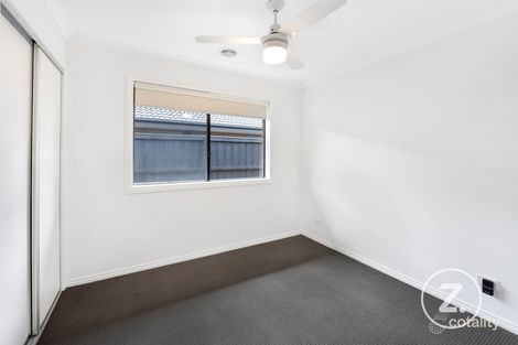 Property photo of 8 Positano Way Lalor VIC 3075