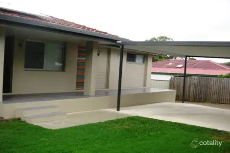 Property photo of 24 Sturgeon Street Ormiston QLD 4160