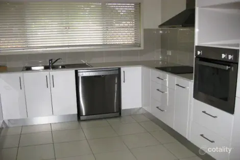 Property photo of 24 Sturgeon Street Ormiston QLD 4160