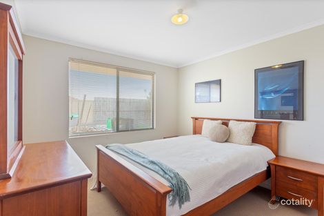 Property photo of 24 Auckland Way Hocking WA 6065