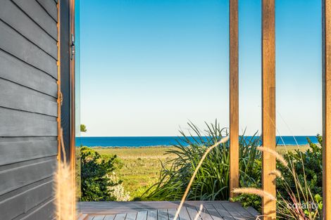Property photo of 78 Owenia Way Broken Head NSW 2481