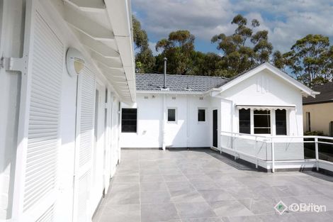 24 Mount Eagle Rd, Eaglemont, VIC 3084