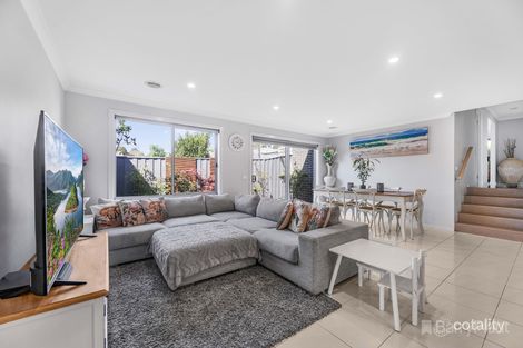 Property photo of 6 Wendy Mews Chirnside Park VIC 3116