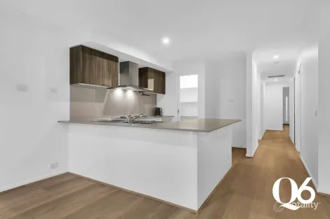 Property photo of 15 Twain Way Fraser Rise VIC 3336