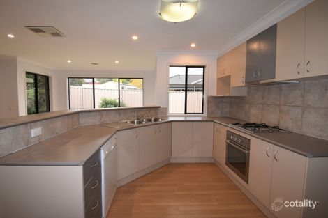 Property photo of 18 Cassinia Court Thurgoona NSW 2640