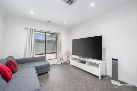 Property photo of 31 Cormorant Boulevard Kialla VIC 3631