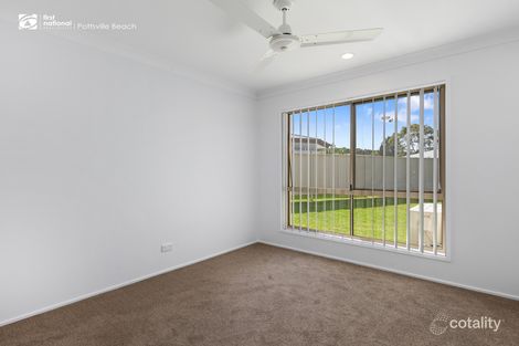 Property photo of 40 Sugar Glider Drive Pottsville NSW 2489