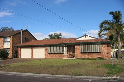 8 Thomas Walker Dr, Chittaway Bay, NSW 2261