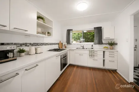 Property photo of 8 Elvin Place Bracken Ridge QLD 4017