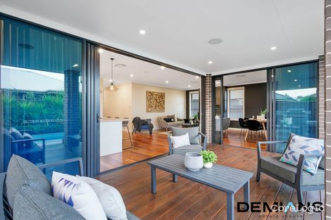 Property photo of 53 Coach Drive Voyager Point NSW 2172