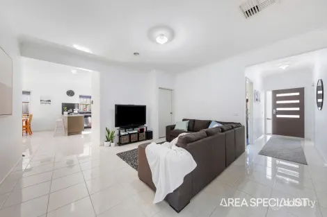 Property photo of 41 Curran Drive Officer VIC 3809