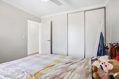 Property photo of 15 Cinnabar Bend Aveley WA 6069