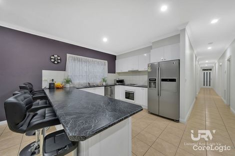 Property photo of 14 The Greenway Craigieburn VIC 3064