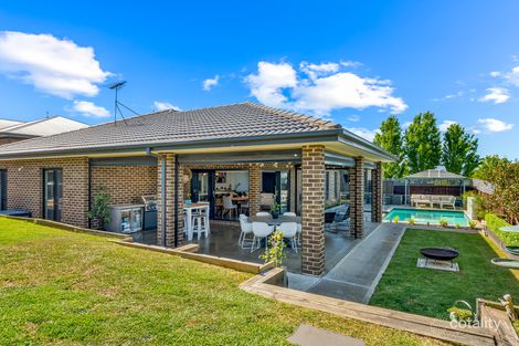 Property photo of 17 Morand Street Gisborne VIC 3437