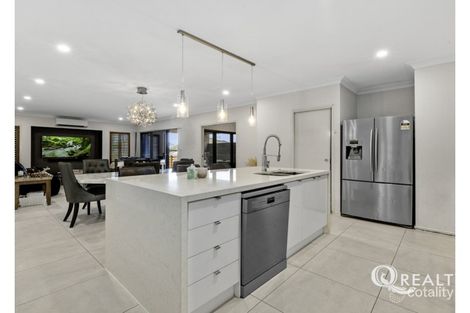 Property photo of 10 Mothership Drive Berrinba QLD 4117