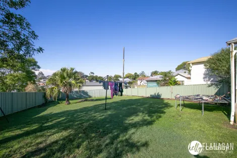 Property photo of 3 Greenfields Avenue West Kempsey NSW 2440