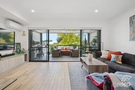 3/155 Holland St, Fremantle, WA 6160