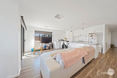 Property photo of 6 Stoneham Street Golden Square VIC 3555