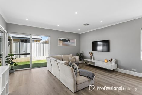 Property photo of 17 Whipbird Road Alkimos WA 6038