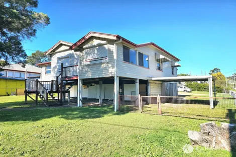 Property photo of 13 Brisbane Road Ebbw Vale QLD 4304