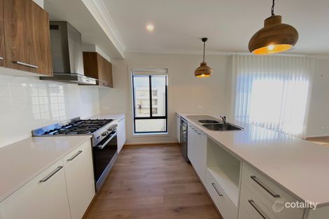 Property photo of 13 Chateau Way Mount Duneed VIC 3217
