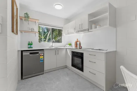 Property photo of 2/178 Martyn Street Manunda QLD 4870