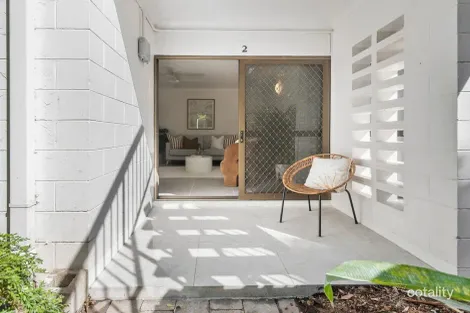 Property photo of 2/178 Martyn Street Manunda QLD 4870