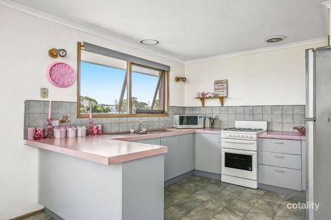 69 Dorothy Cres, Mornington, VIC 3931