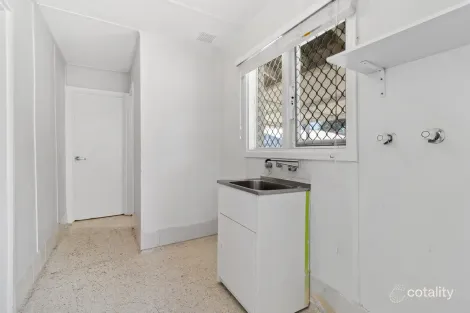 Property photo of 1A Calvert Way Girrawheen WA 6064