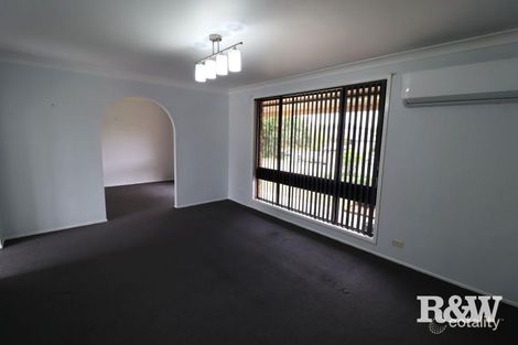 Property photo of 16 Topeka Glen St Clair NSW 2759