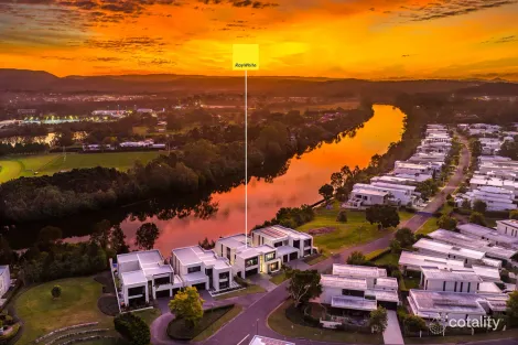 Property photo of 25 The Boulevarde Benowa QLD 4217