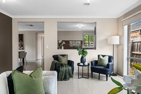 Property photo of 31 Wakefields Drive Brookfield VIC 3338