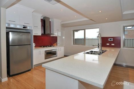 Property photo of 22 Rutherglen Way Caroline Springs VIC 3023