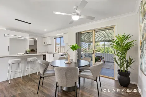 Property photo of 42 Denton Park Drive Rutherford NSW 2320