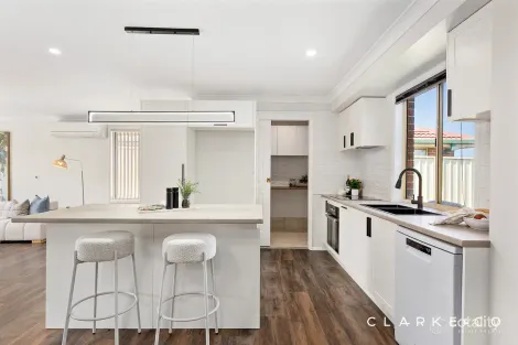 Property photo of 42 Denton Park Drive Rutherford NSW 2320