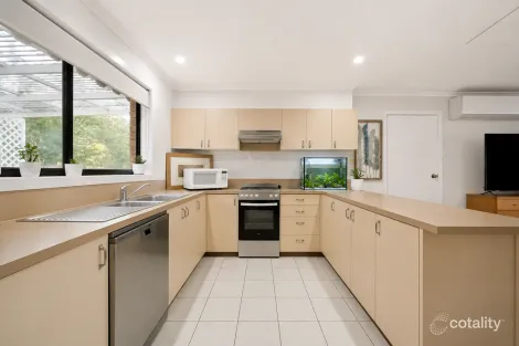 Property photo of 8/56 Mountbatten Avenue Bright VIC 3741