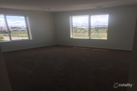 Property photo of 27 Osmond Crescent Wollert VIC 3750