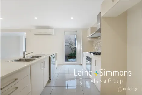 Property photo of 8 Drummond Avenue Ropes Crossing NSW 2760