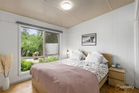 Property photo of 15 Sylvester Avenue St Leonards VIC 3223
