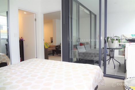 Property photo of 211/16-22 Sturdee Parade Dee Why NSW 2099